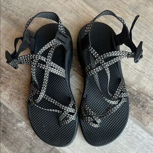 Women’s Adjustable Strap Chacos Size 10